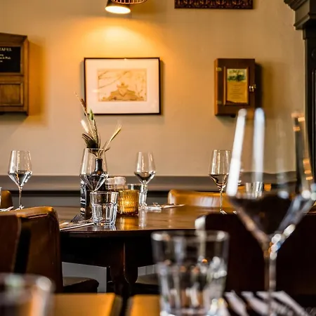 Restaurant De Keurvorst 호텔 라벤스타인