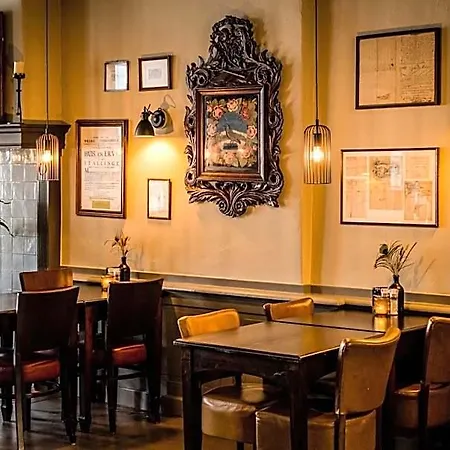 Restaurant De Keurvorst 호텔